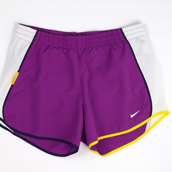 NIKE Dri-Fit Livestrong Shorts Size S - Picture 1 of 5